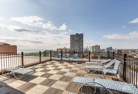 Tiny photo for 720 W Gordon Terrace #16E, Chicago, IL 60613 (MLS # 12457095)