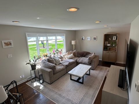 Tiny photo for 430 71st Street, Darien, IL 60561 (MLS # 12632166)