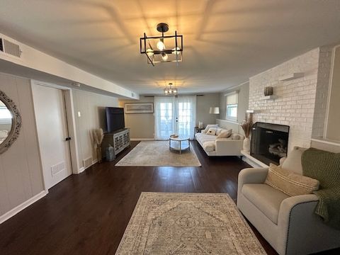Tiny photo for 430 71st Street, Darien, IL 60561 (MLS # 12632166)