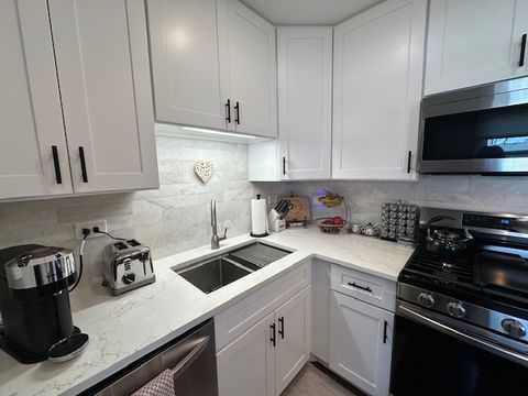 Tiny photo for 430 71st Street, Darien, IL 60561 (MLS # 12632166)