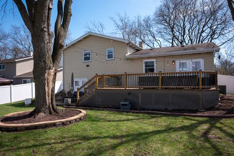 Tiny photo for 430 71st Street, Darien, IL 60561 (MLS # 12632166)