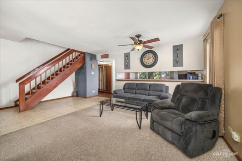Tiny photo for 700 Mariner Drive, Elgin, IL 60120 (MLS # 12490836)