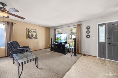 Tiny photo for 700 Mariner Drive, Elgin, IL 60120 (MLS # 12490836)