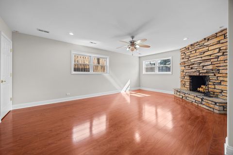 Tiny photo for 865 Love Street, Elk Grove Village, IL 60007 (MLS # 12440028)