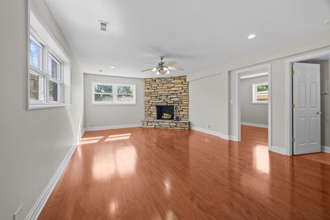 Tiny photo for 865 Love Street, Elk Grove Village, IL 60007 (MLS # 12440028)