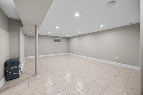 Tiny photo for 865 Love Street, Elk Grove Village, IL 60007 (MLS # 12440028)