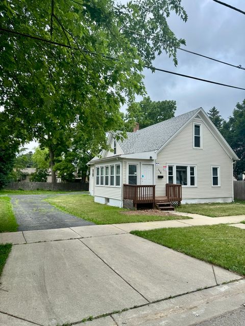 Tiny photo for 118 Wilcox Avenue, Elgin, IL 60123 (MLS # 12414460)