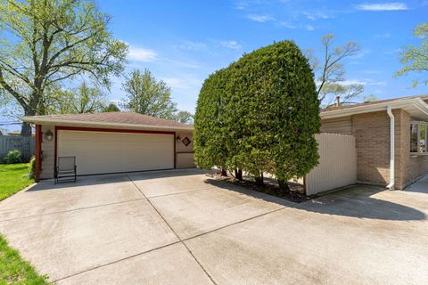 Tiny photo for 229 Illinois Street, Park Forest, IL 60466 (MLS # 12615861)