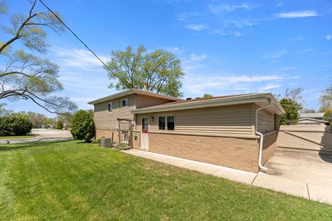 Tiny photo for 229 Illinois Street, Park Forest, IL 60466 (MLS # 12615861)