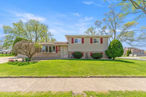 Photo of 229 Illinois Street, Park Forest, IL 60466 (MLS # 12615861)