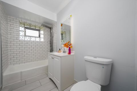 Tiny photo for 615 E 156th Place, South Holland, IL 60473 (MLS # 12505613)