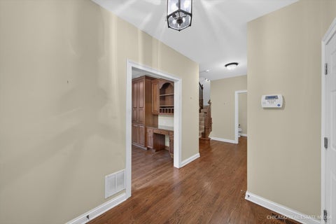 Tiny photo for 790 Parkview Court, Glen Ellyn, IL 60137 (MLS # 12787097)