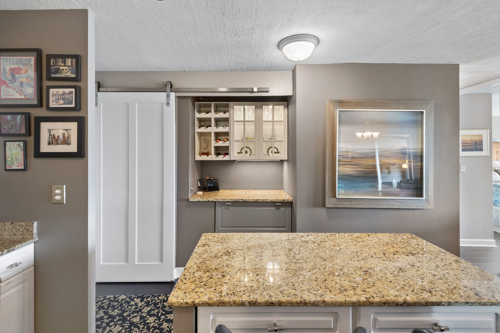 1960 N Lincoln Park West Avenue 1206
