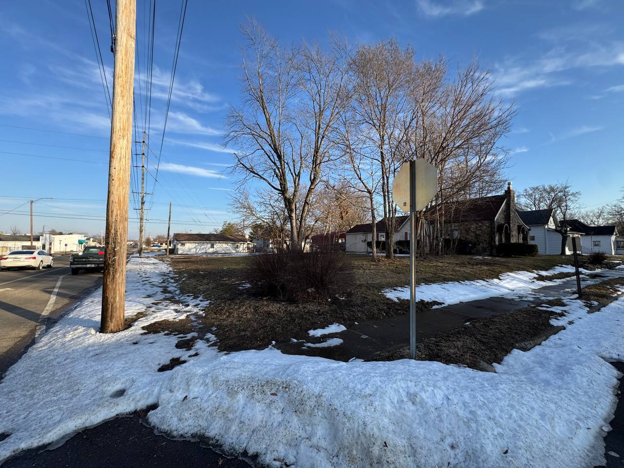 608 W Fairchild Street