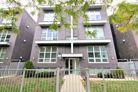 2408 W CORTLAND Street 2E Chicago IL 60622