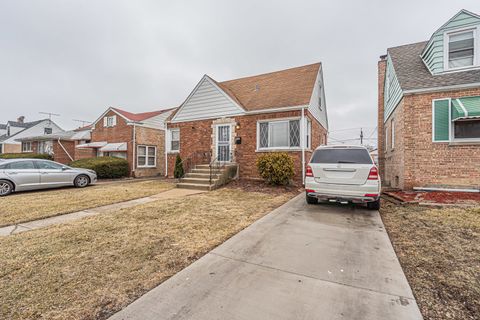Tiny photo for 343 Frederick Avenue, Bellwood, IL 60104 (MLS # 12582057)