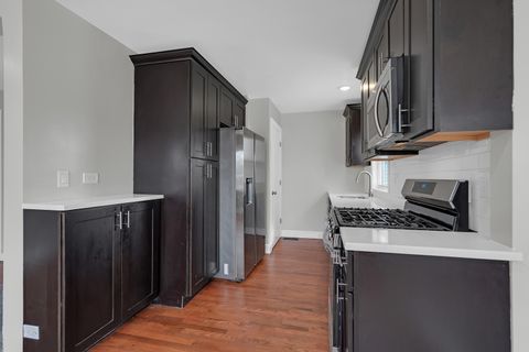 Tiny photo for 343 Frederick Avenue, Bellwood, IL 60104 (MLS # 12582057)