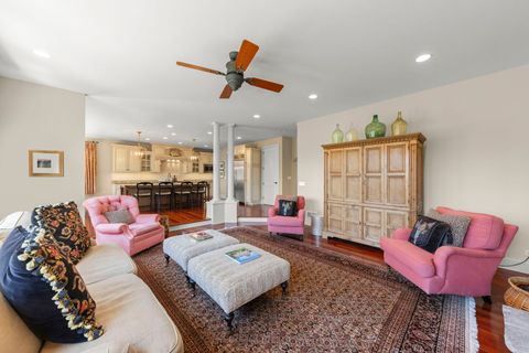 Tiny photo for 4804 Northcott Avenue, Downers Grove, IL 60515 (MLS # 12490393)