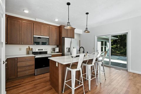 Tiny photo for 3303 Valley Drive, Geneseo, IL 61254 (MLS # 12579507)