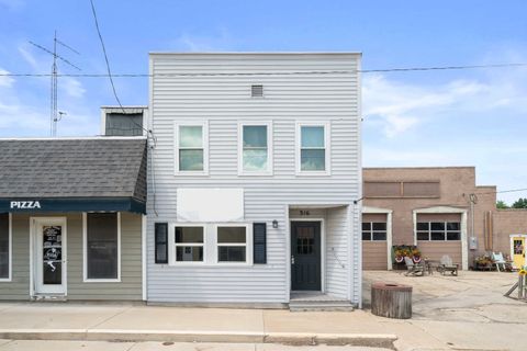 316 Chicago Road Paw Paw IL 61353