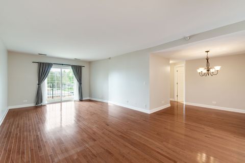Tiny photo for 245 Burlington Avenue #311, Clarendon Hills, IL 60514 (MLS # 12615989)