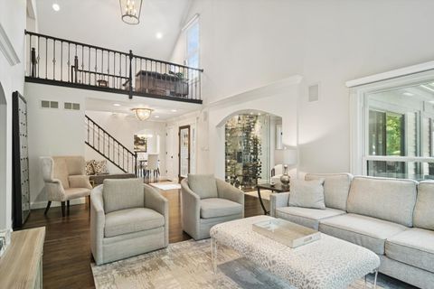 Tiny photo for 39 Warrington Drive, Lake Bluff, IL 60044 (MLS # 12496323)