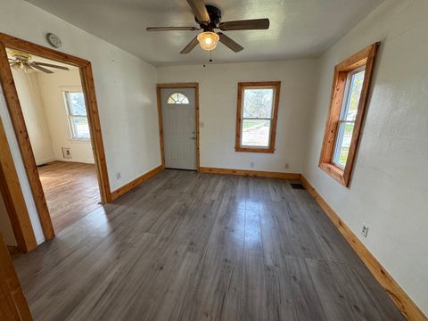 Tiny photo for 611 S Elsie Avenue, Davenport, IA 52802 (MLS # 12614742)