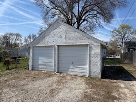 Tiny photo for 611 S Elsie Avenue, Davenport, IA 52802 (MLS # 12614742)