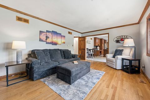 Tiny photo for 4218 Billingsgate Lane, Woodstock, IL 60098 (MLS # 12620458)