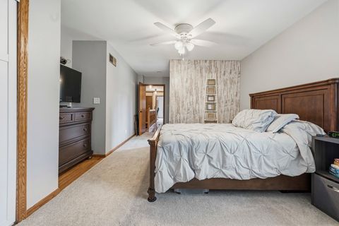 Tiny photo for 4218 Billingsgate Lane, Woodstock, IL 60098 (MLS # 12620458)