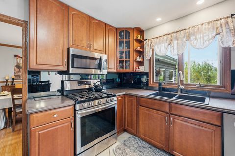 Tiny photo for 4218 Billingsgate Lane, Woodstock, IL 60098 (MLS # 12620458)