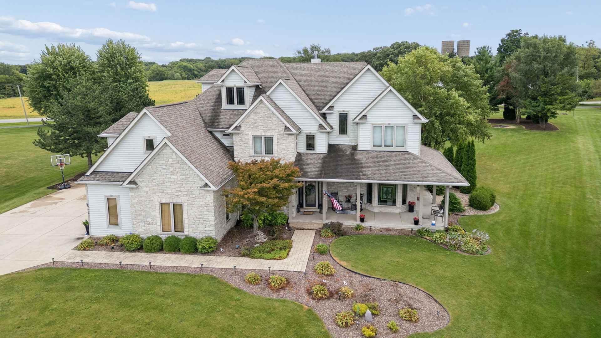 5762 Schmidt Lane