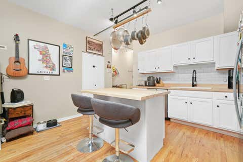 Tiny photo for 1834 Ridge Avenue #102, Evanston, IL 60201 (MLS # 12733039)