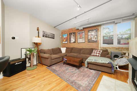 Tiny photo for 1834 Ridge Avenue #102, Evanston, IL 60201 (MLS # 12733039)