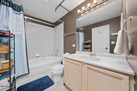 Tiny photo for 1834 Ridge Avenue #102, Evanston, IL 60201 (MLS # 12733039)