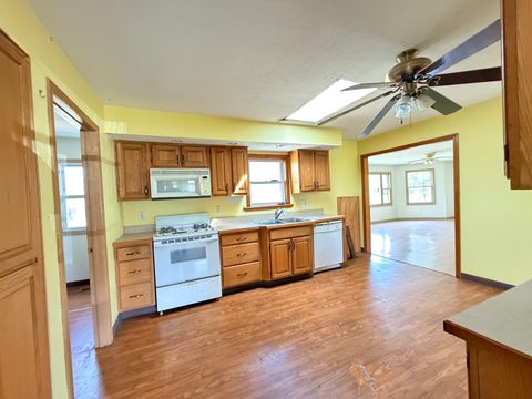 Tiny photo for 2424 Business Highway 13 Route, Murphysboro, IL 62966 (MLS # 12616663)