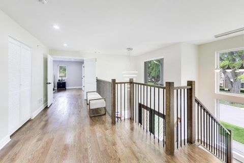 Tiny photo for 1133 Fortuna Avenue, Park Ridge, IL 60068 (MLS # 12648498)
