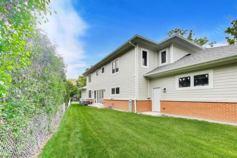 Tiny photo for 1133 Fortuna Avenue, Park Ridge, IL 60068 (MLS # 12648498)
