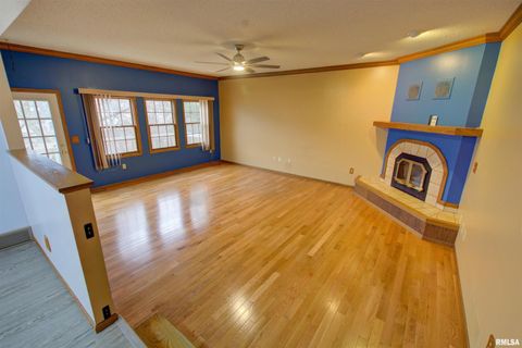 Tiny photo for 591 BreezyPointe Drive, Clinton, IA 52732 (MLS # QC4259920)