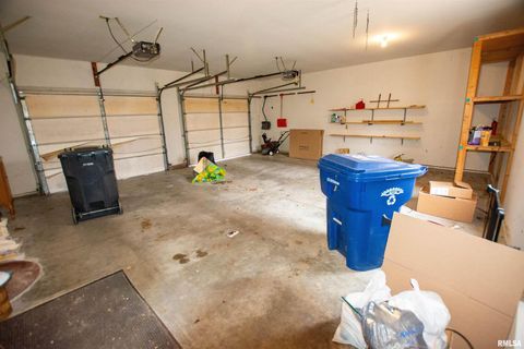 Tiny photo for 591 BreezyPointe Drive, Clinton, IA 52732 (MLS # QC4259920)