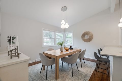 Tiny photo for 239 Kilpatrick Avenue, Wilmette, IL 60091 (MLS # 12696349)