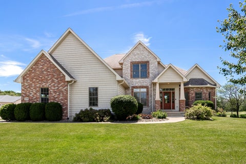 Photo of 2199 E Lomar Street, Eldridge, IA 52748 (MLS # 12674271)