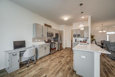 Tiny photo for 17558 W Windemere Circle, Lockport, IL 60441 (MLS # 12568275)