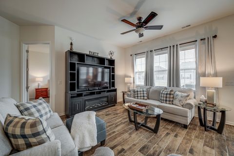 Tiny photo for 17558 W Windemere Circle, Lockport, IL 60441 (MLS # 12568275)