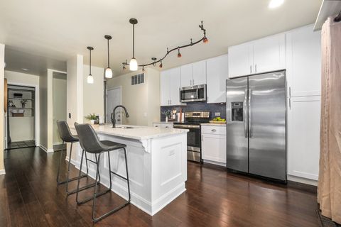 Tiny photo for 5501 Lakeside Drive #3B, Lisle, IL 60532 (MLS # 12488807)