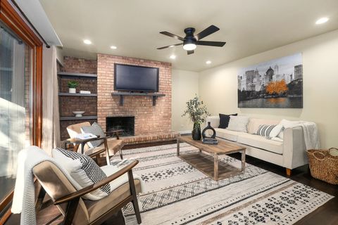 Tiny photo for 5501 Lakeside Drive #3B, Lisle, IL 60532 (MLS # 12488807)