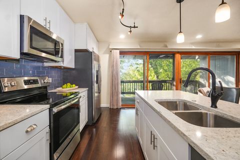 Tiny photo for 5501 Lakeside Drive #3B, Lisle, IL 60532 (MLS # 12488807)