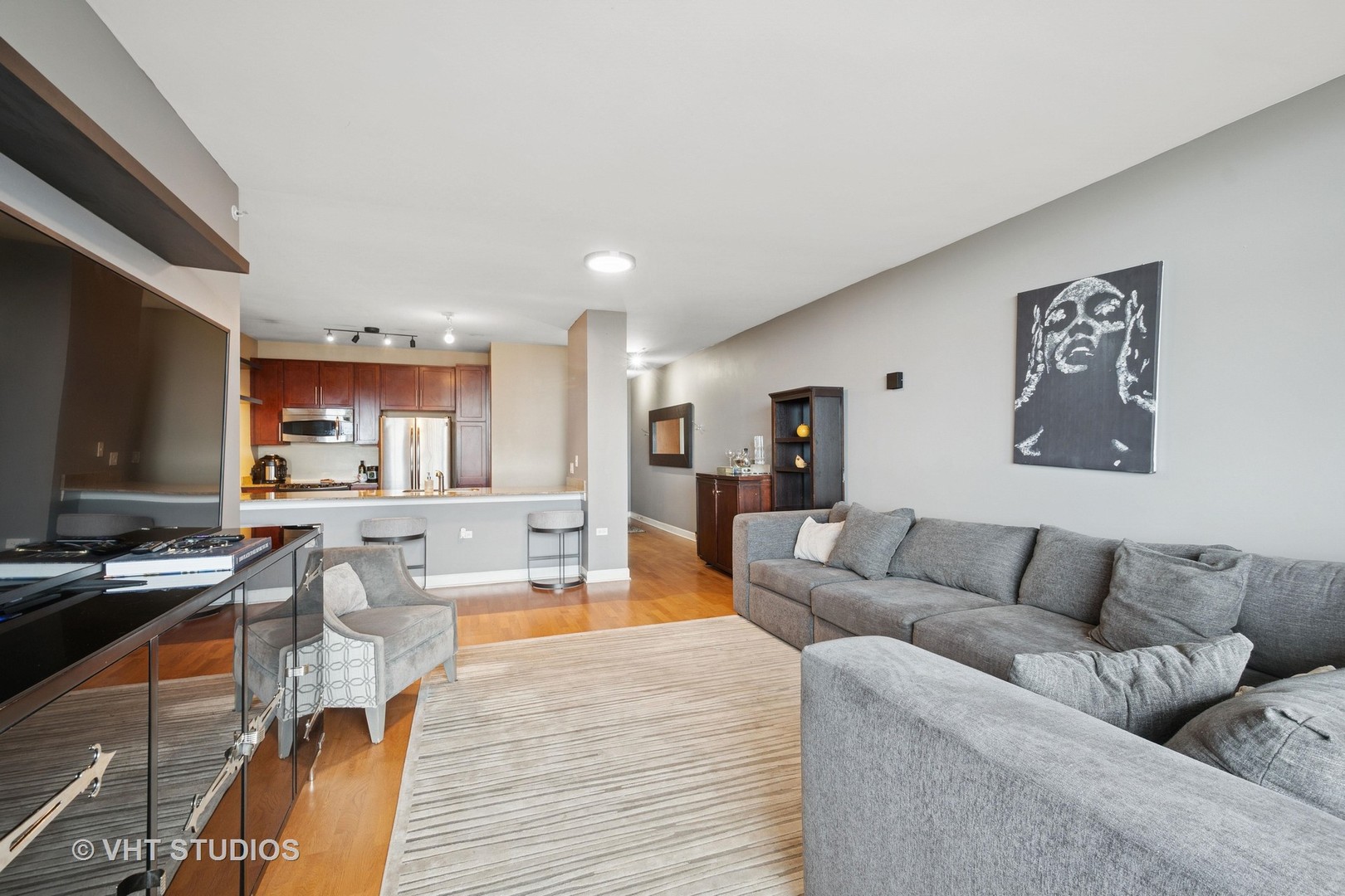 100 E 14th Street 1403