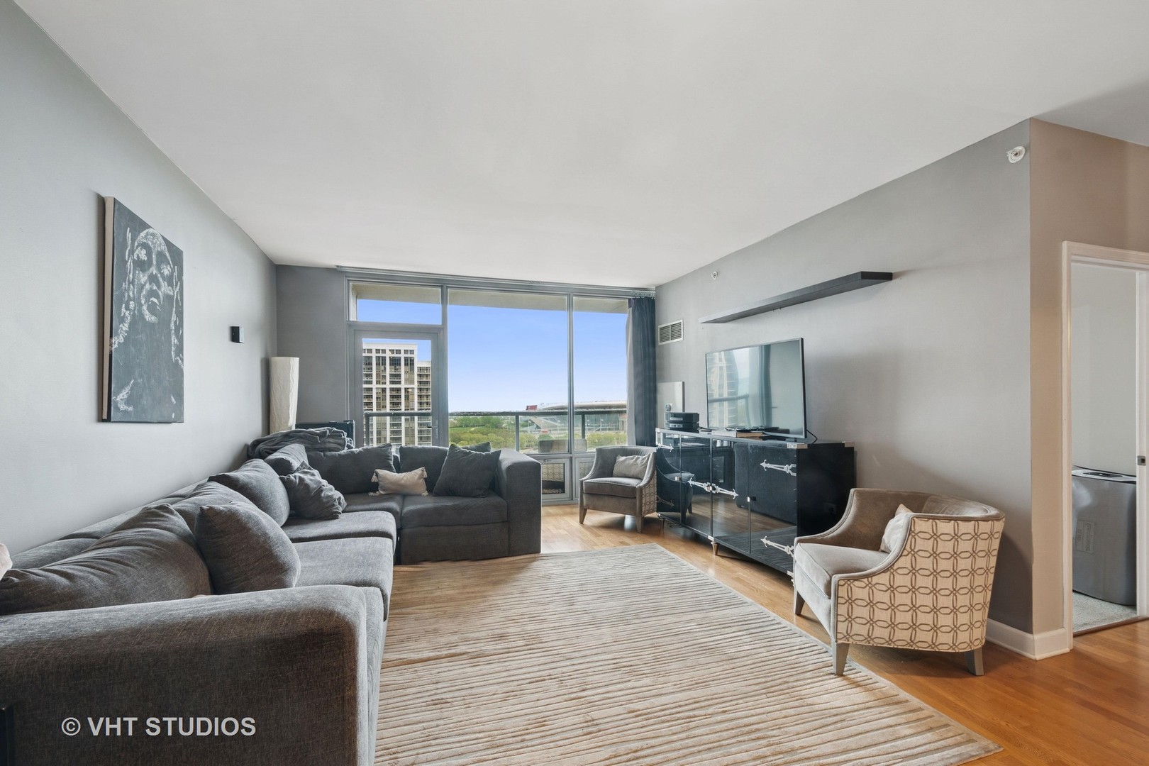 100 E 14th Street 1403