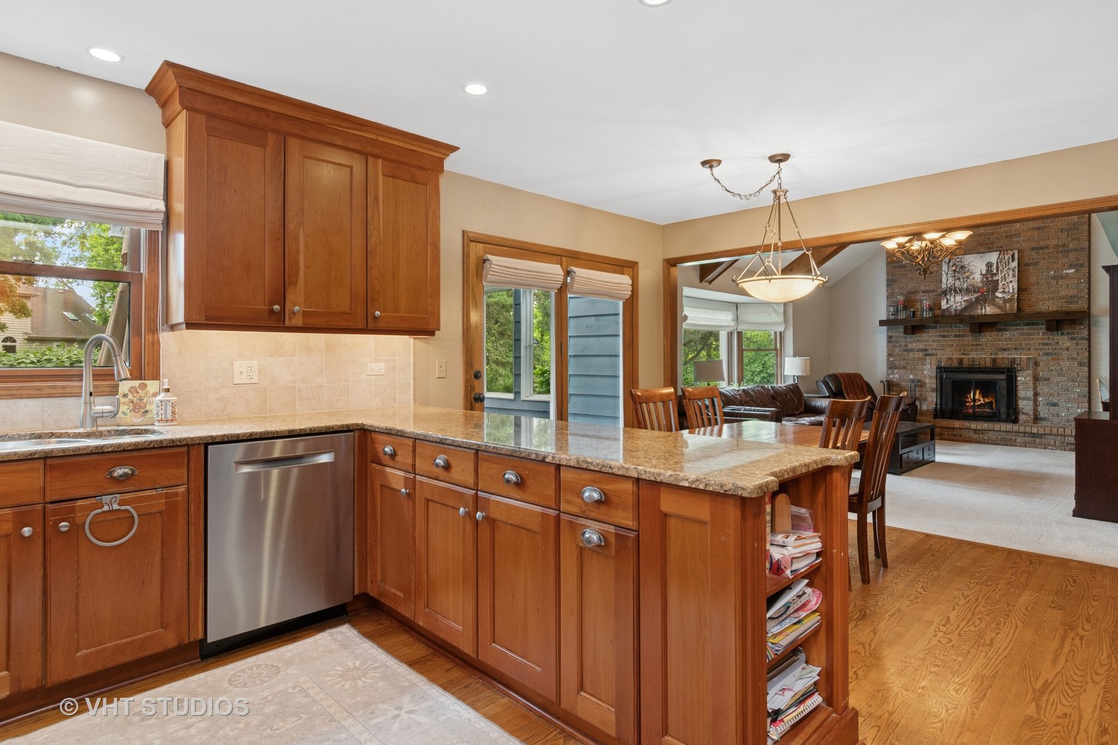 16 Rock River Court